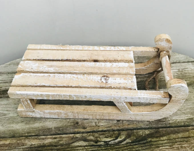 Sanie decorativă din lemn