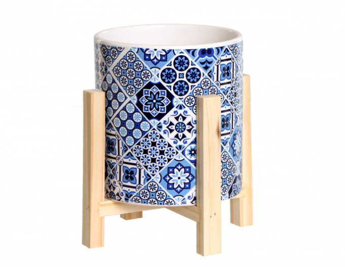 Ghiveci din ceramică în suport din lemn