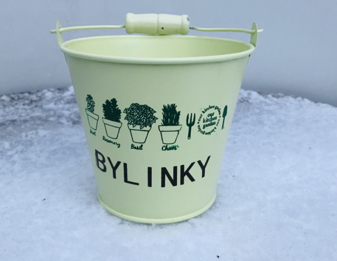 Găletușă metalică galbenă