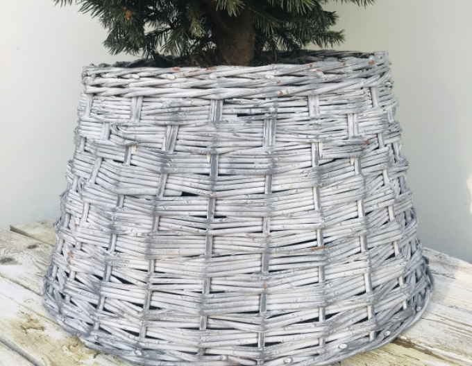 Coș din răchită alb-gri